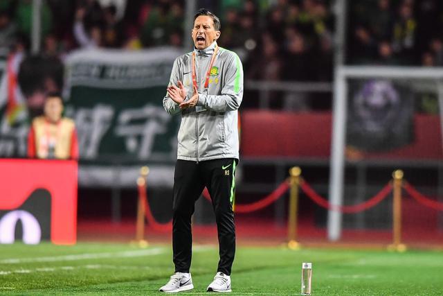 赵剑波击败孟凡雨 登顶独牙传奇中式九球青岛精英赛